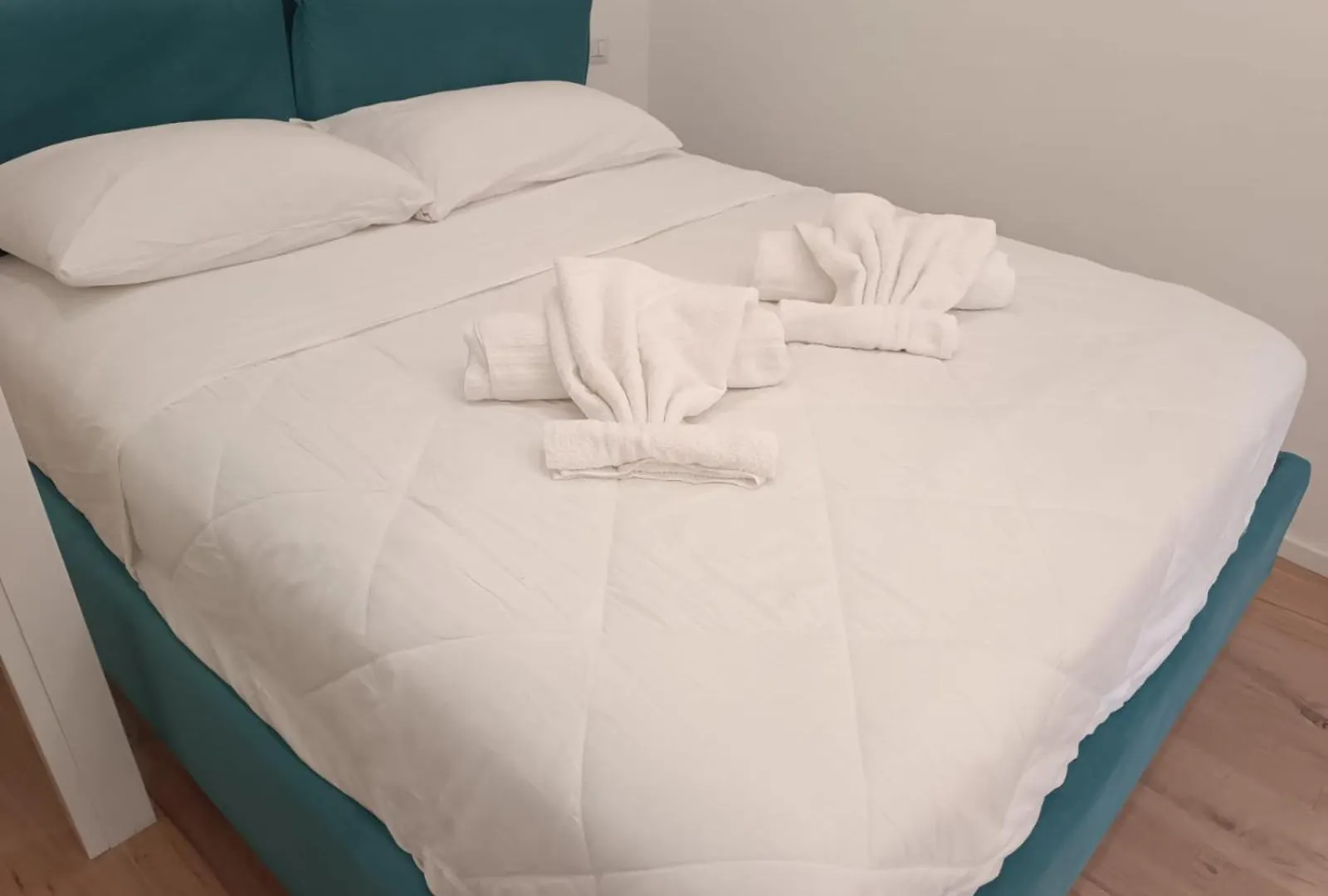 Apartment Pm 34 Viale Imperatore Guest House - 50 Mt From Metro San Paolo Italy