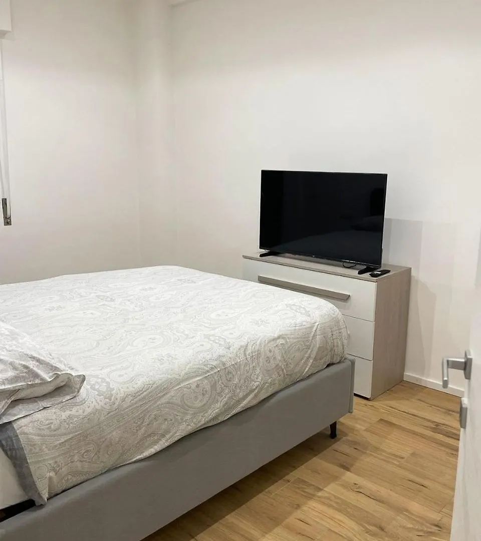 Pm 34 Viale Imperatore Guest House - 50 Mt From Metro San Paolo Roma