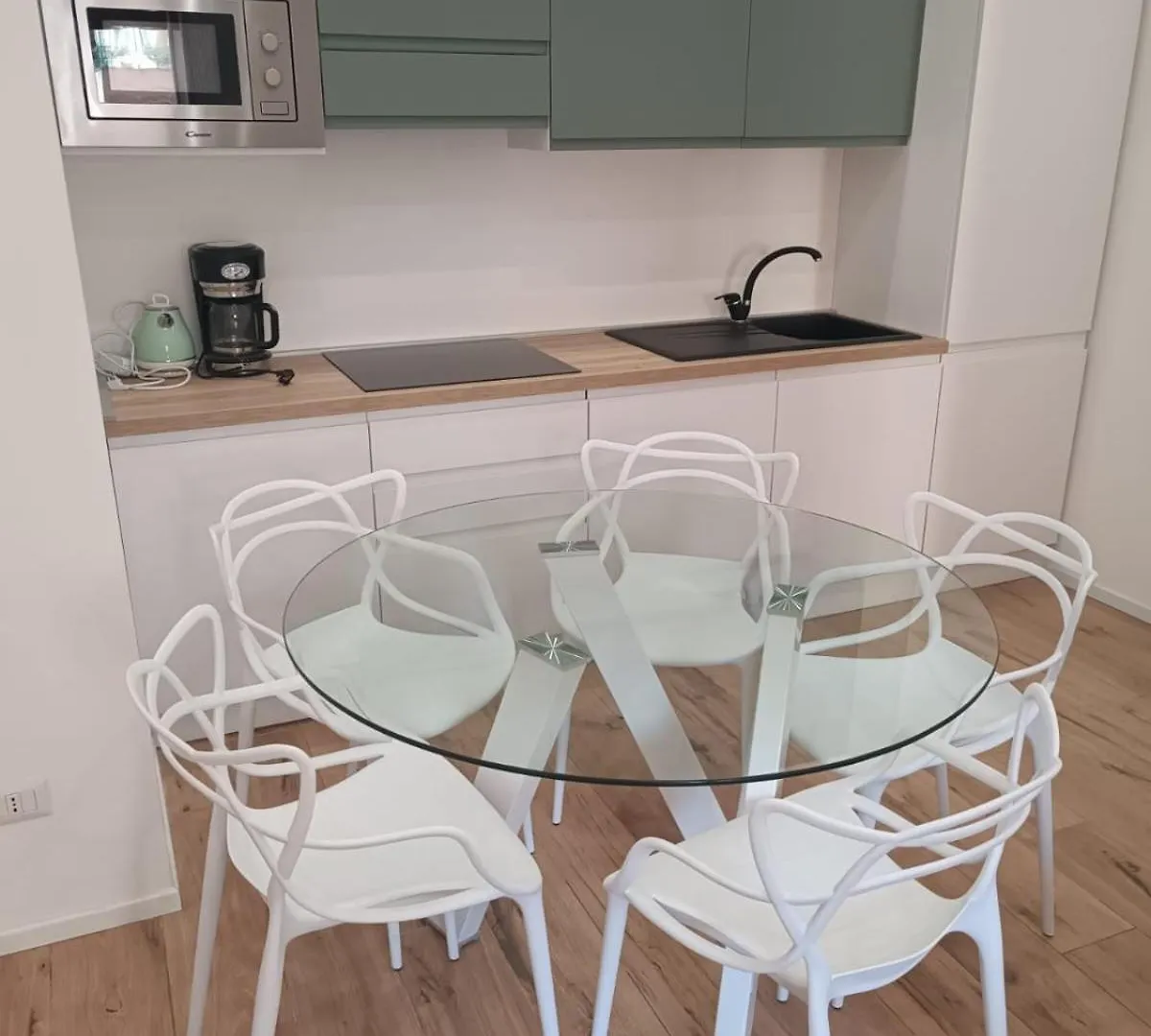 Pm 34 Viale Imperatore Guest House - 50 Mt From Metro San Paolo Roma
