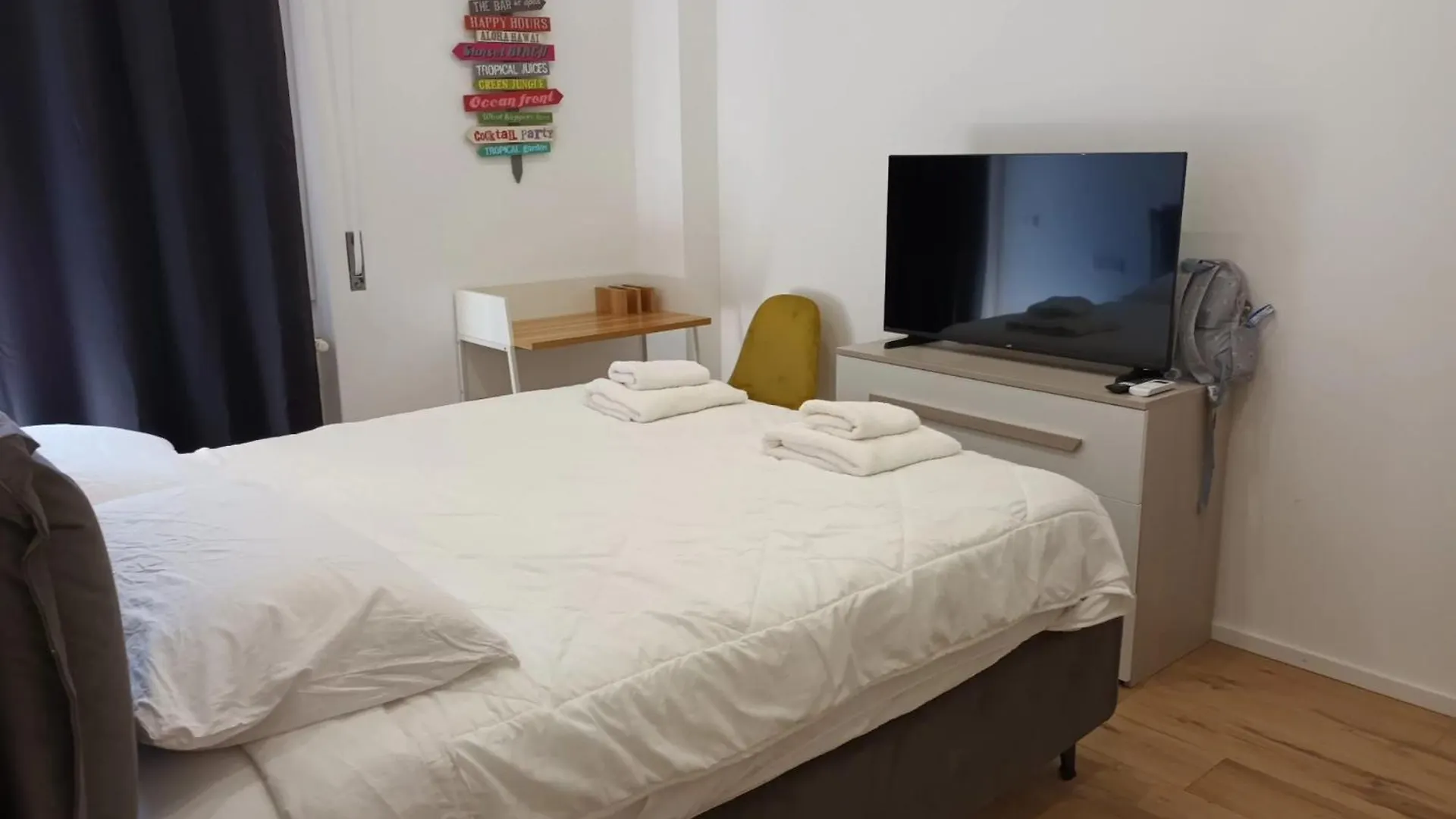 Apartment Pm 34 Viale Imperatore Guest House - 50 Mt From Metro San Paolo